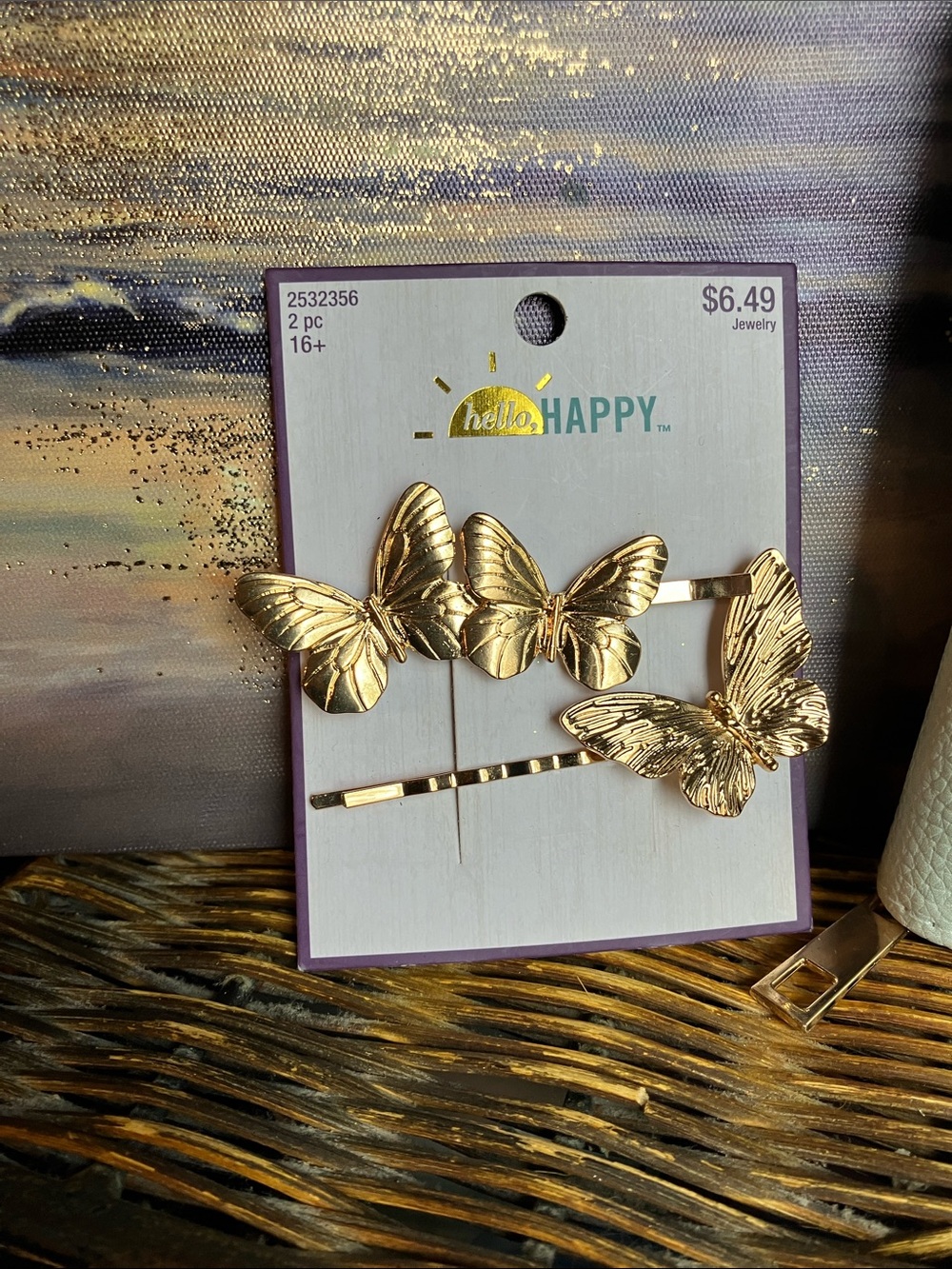 RFID Passport Wallet - Mint & White Striped & a free gift( hair pins/necklace) - Picture 9 of 10